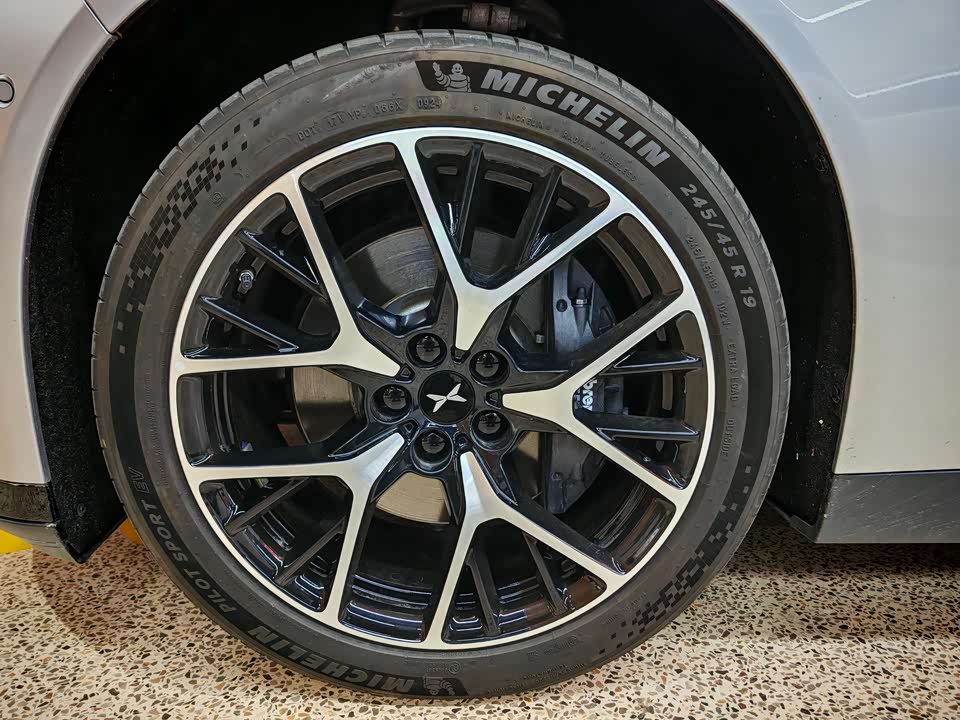 XPENG P7 XPENG P7
