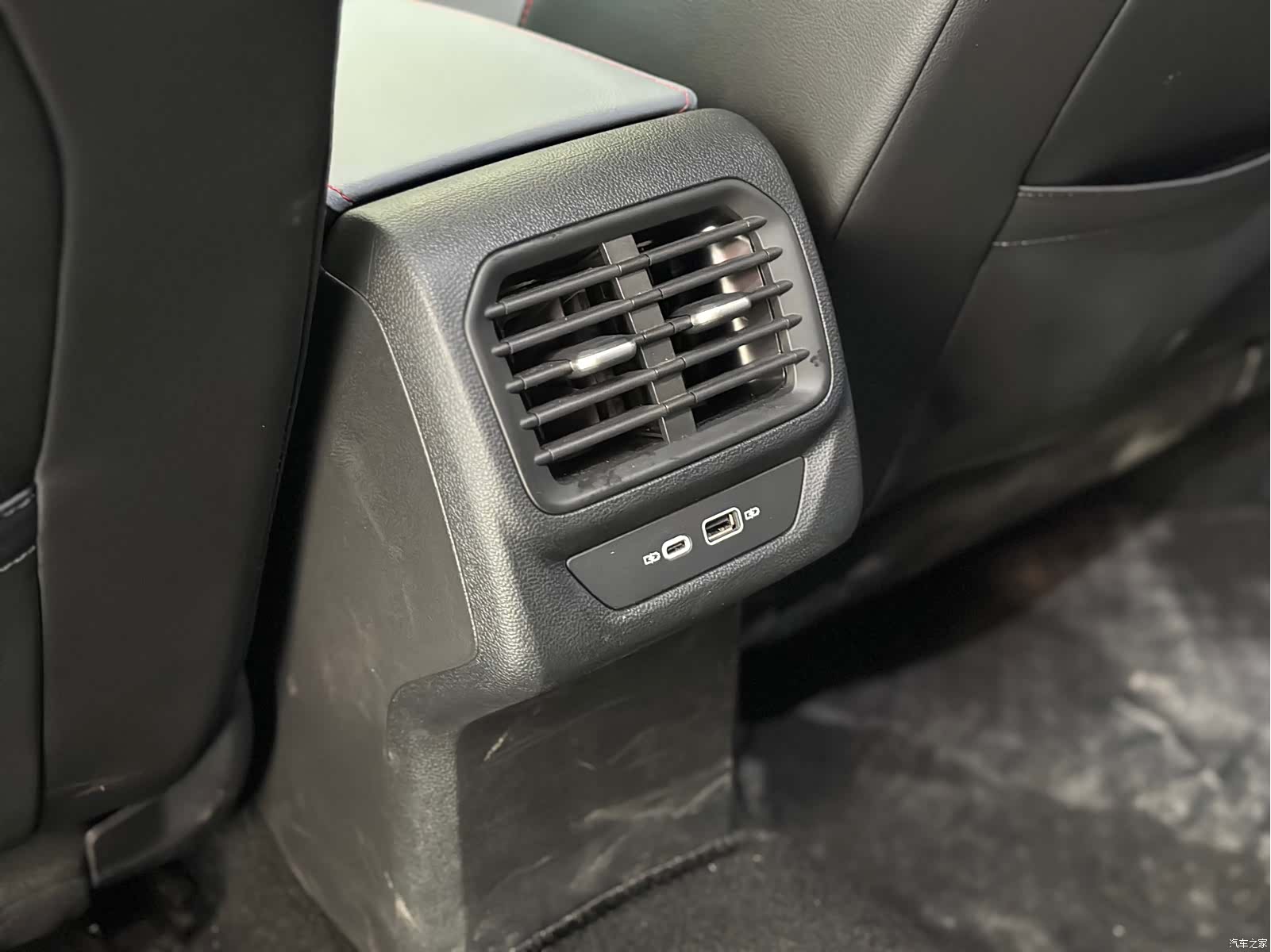 Volkswagen Lamando, 2025 10