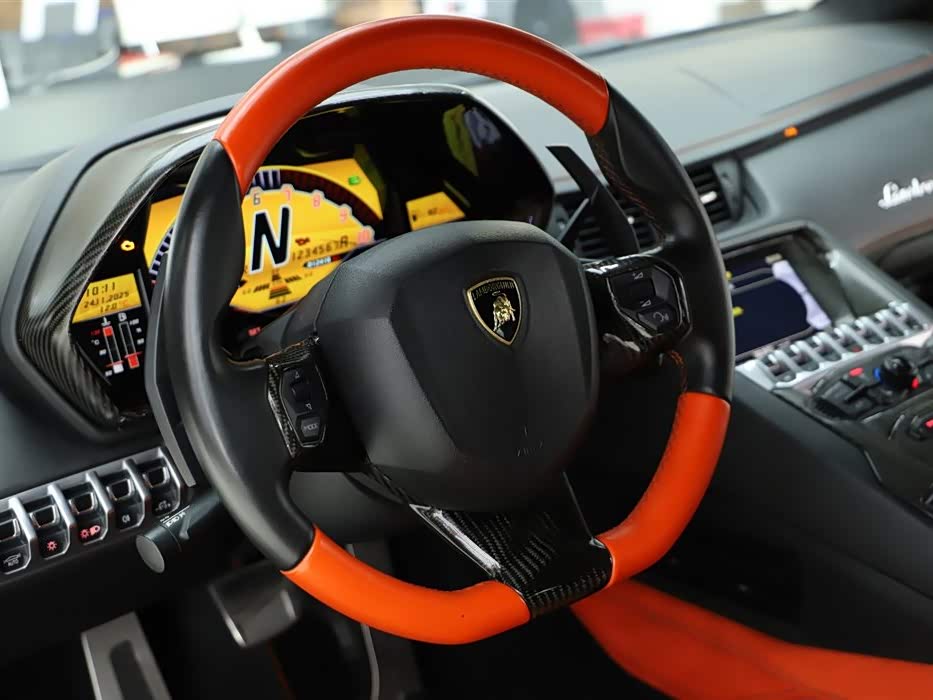 Lamborghini Aventador