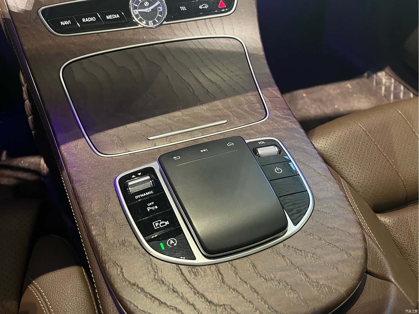 Mercedes-Benz E-Class, 2019 10