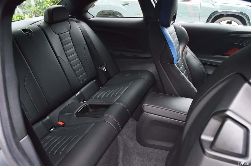 BMW M2, 2025 12