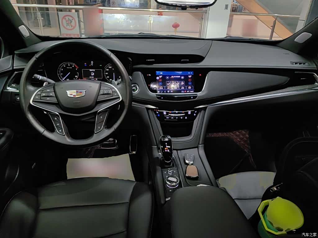 Cadillac XT5, 2023 10