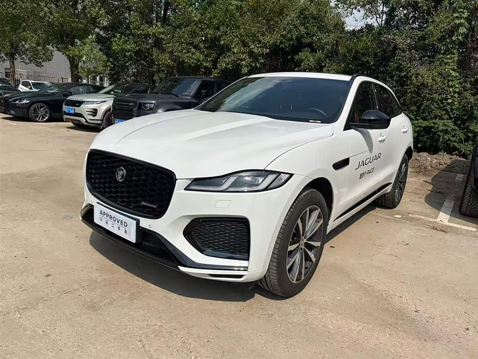 Jaguar F-PACE