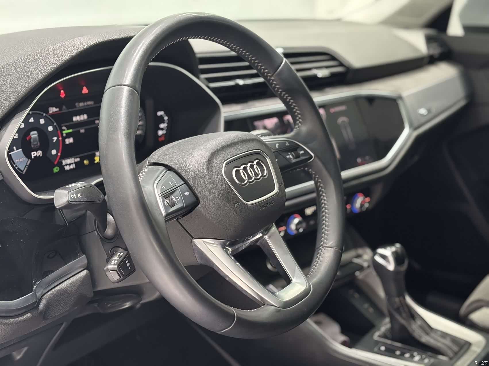 Audi Q3, 2022 8