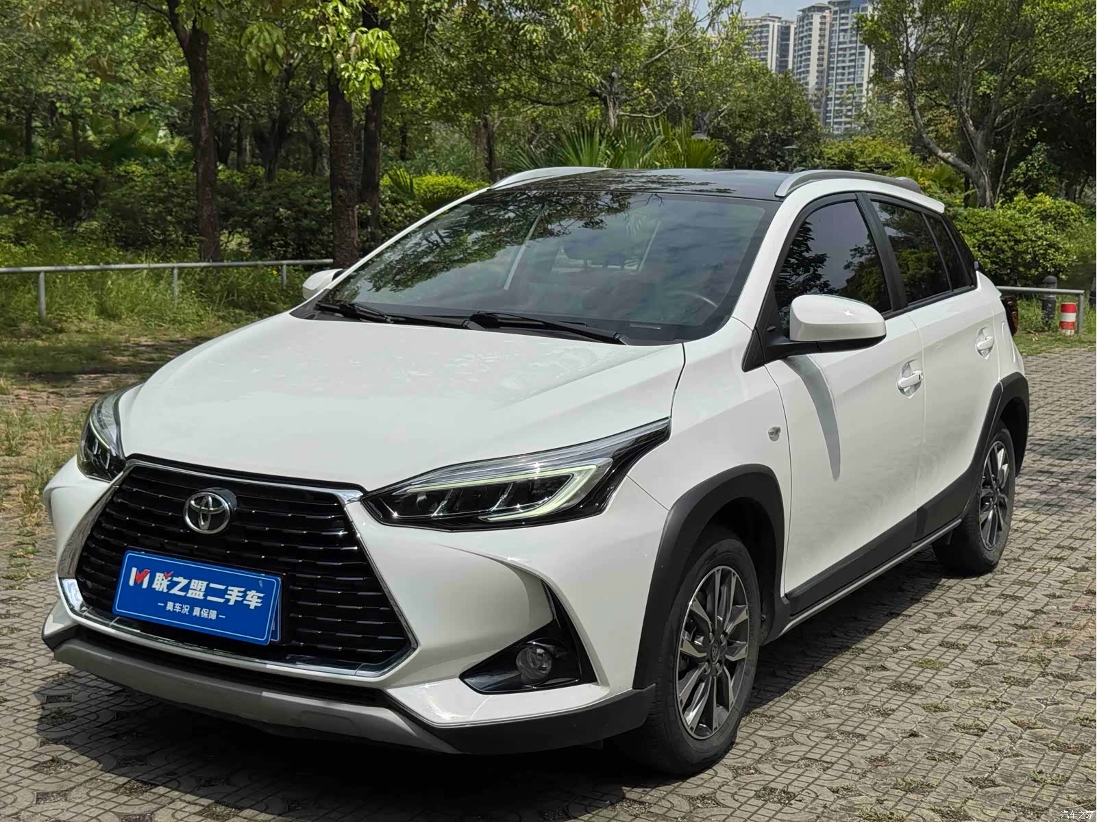 Toyota YARiS L