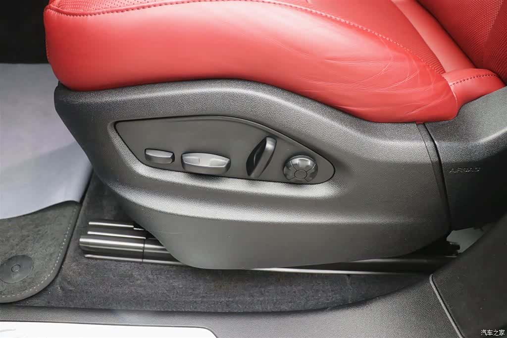 Porsche Cayenne, 2023 13
