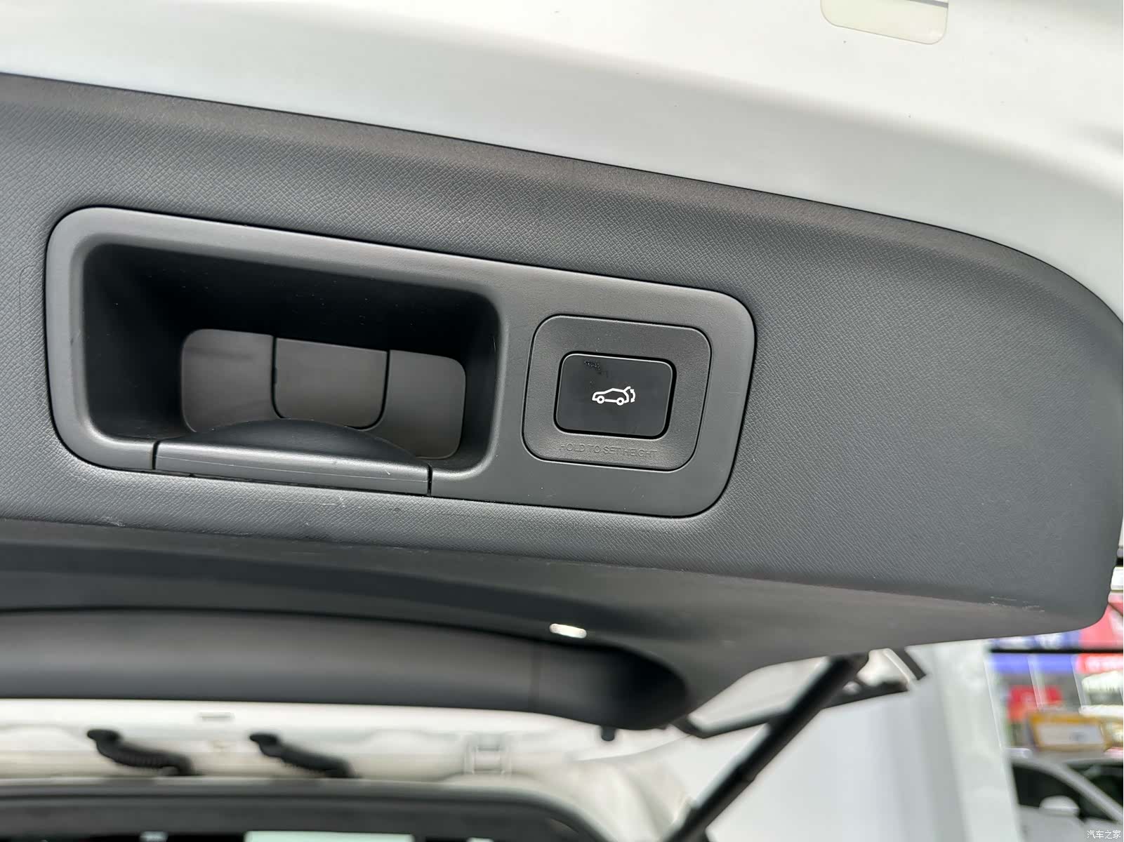 Trumpchi M8, 2023 25