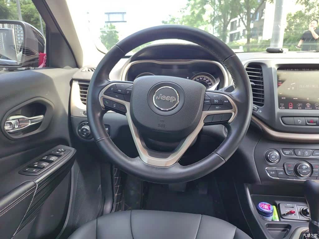 Jeep Cherokee, 2016 6