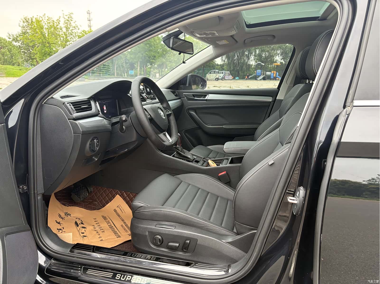 Skoda Superb, 2023 9
