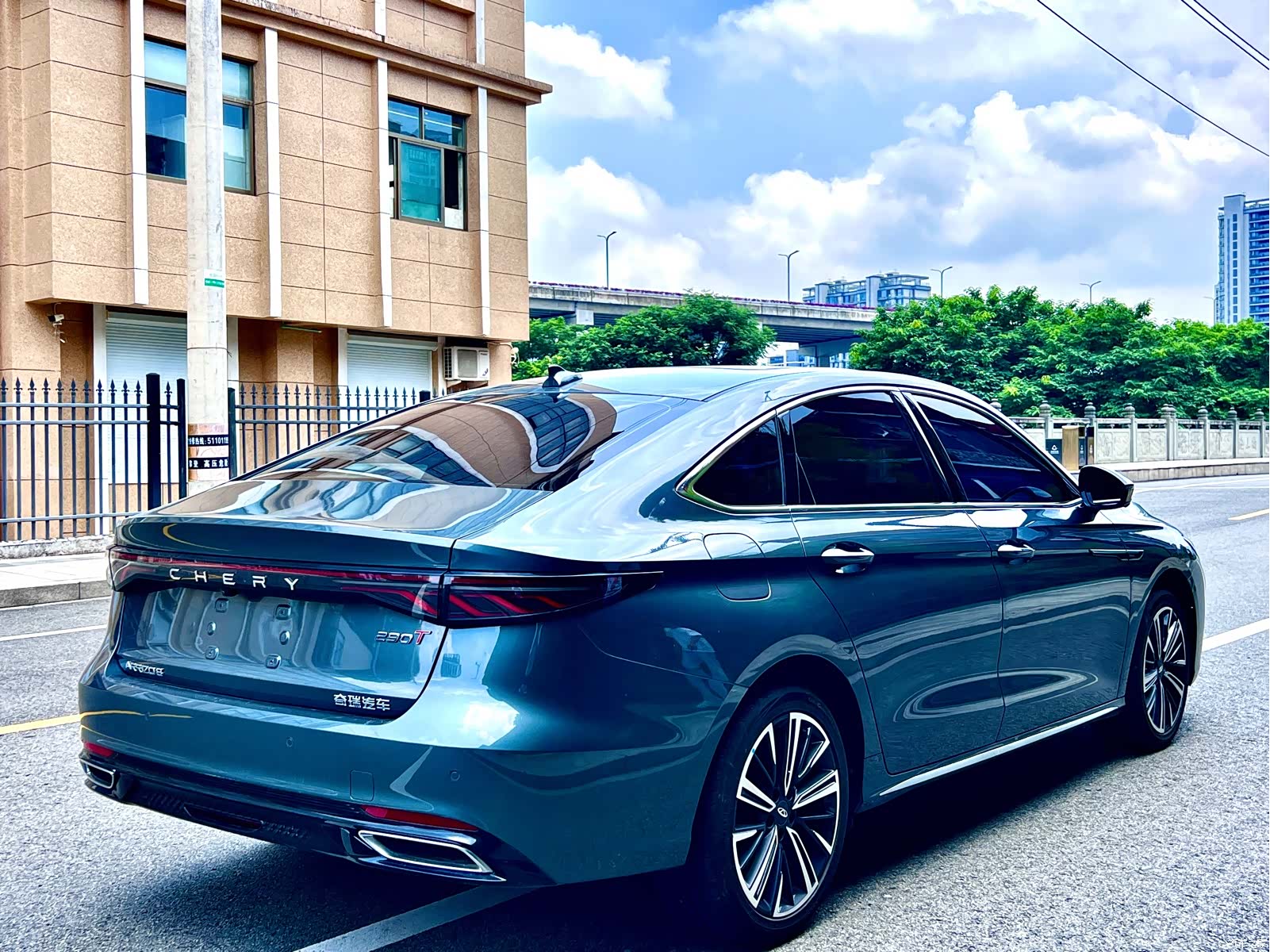 Chery Arrizo 8, 2025 7