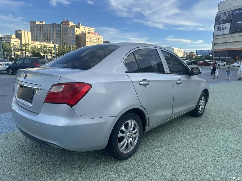Changan V3, 2014 4