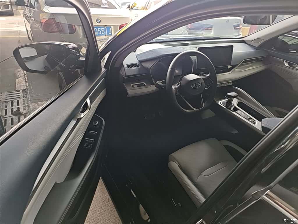Geely Preface, 2022 16
