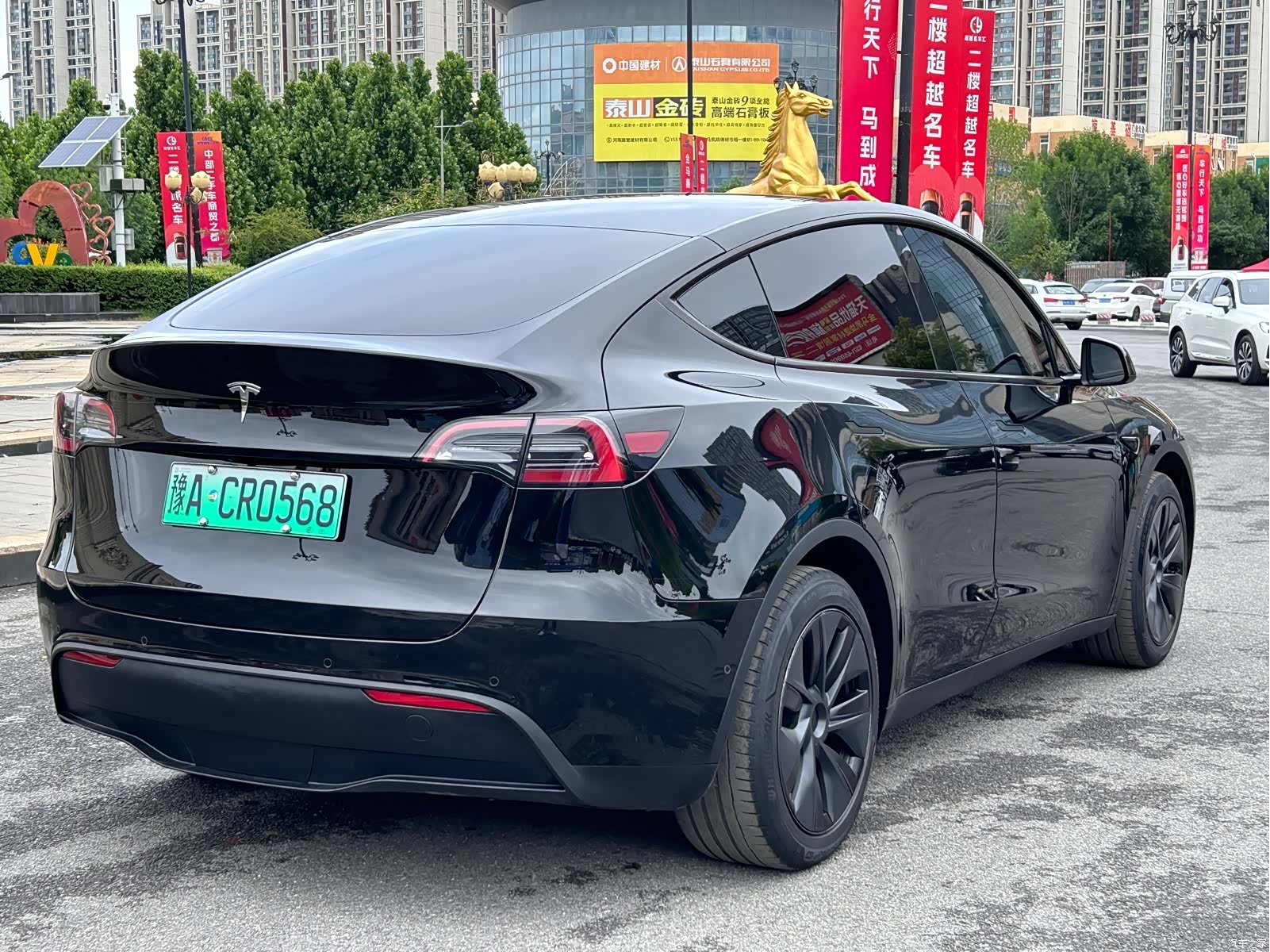 Tesla Model Y, 2023 10