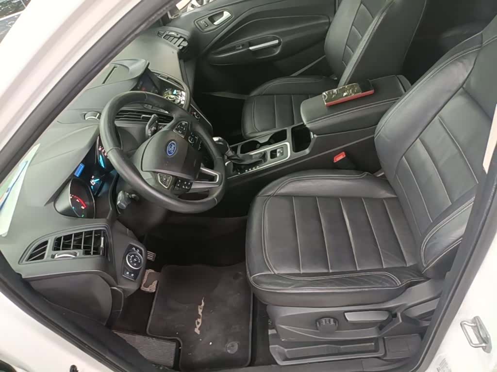 Ford Kuga, 2017 15