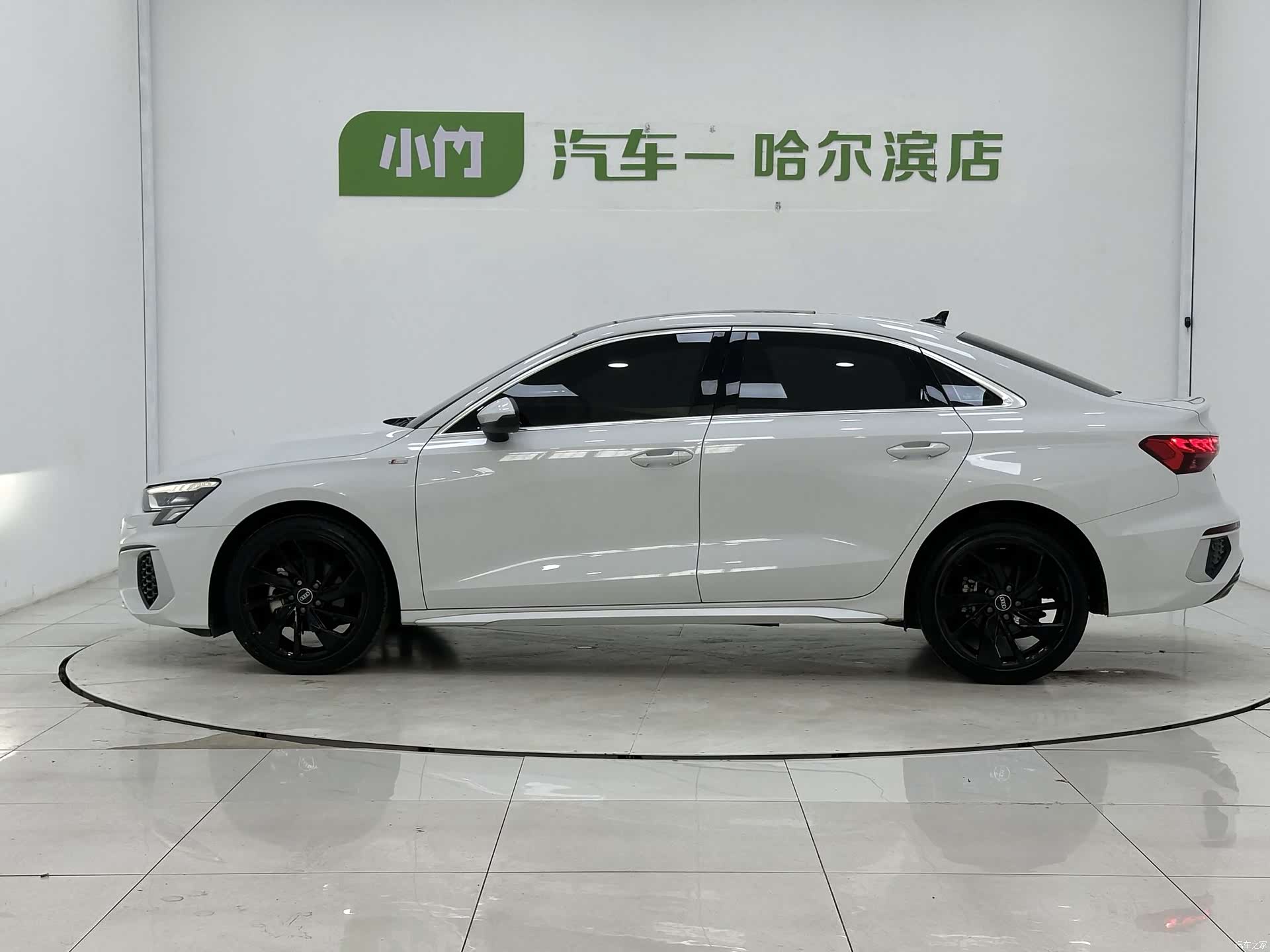 Audi A3, 2022 все фото