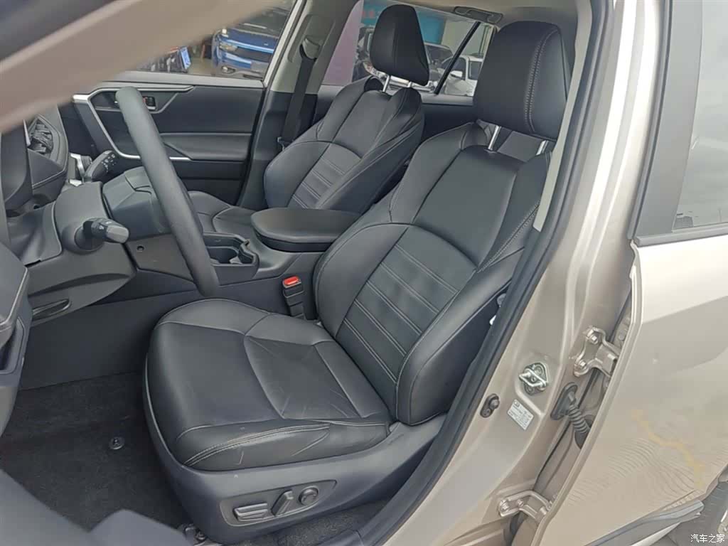 Toyota Wildlander, 2020 15