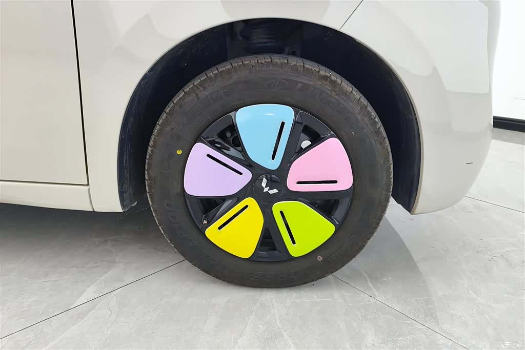 Wuling MINIEV, 2025 6