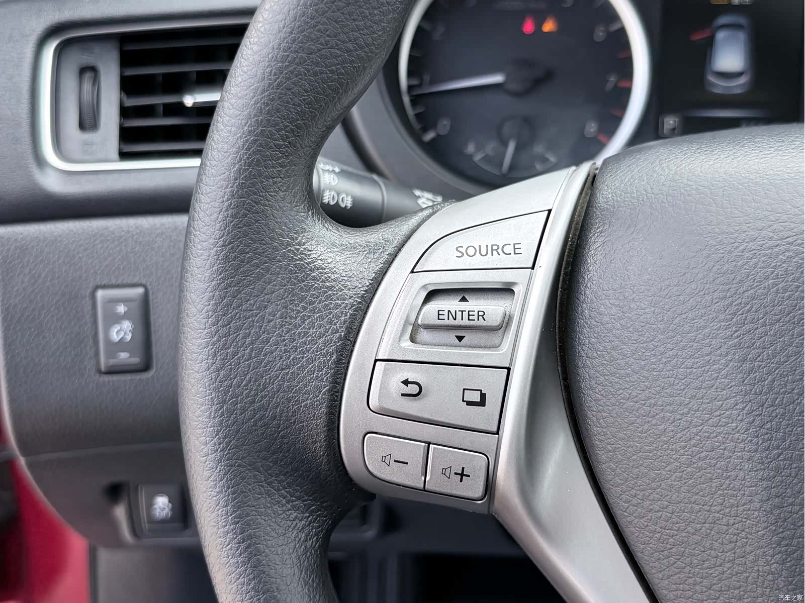 Nissan Tiida, 2016 15