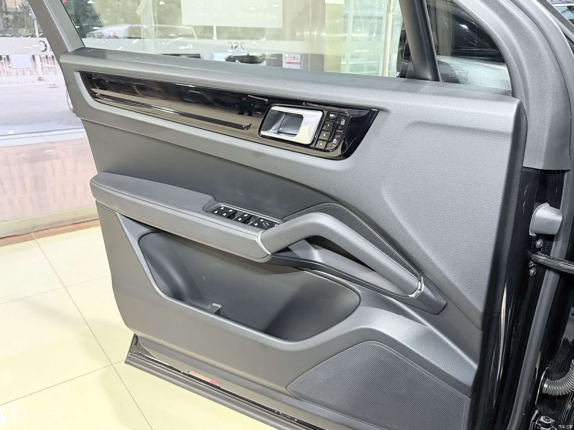 Porsche Cayenne, 2019 9