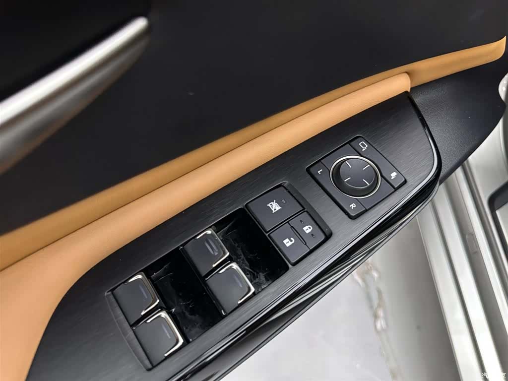 Lexus ES, 2022 23