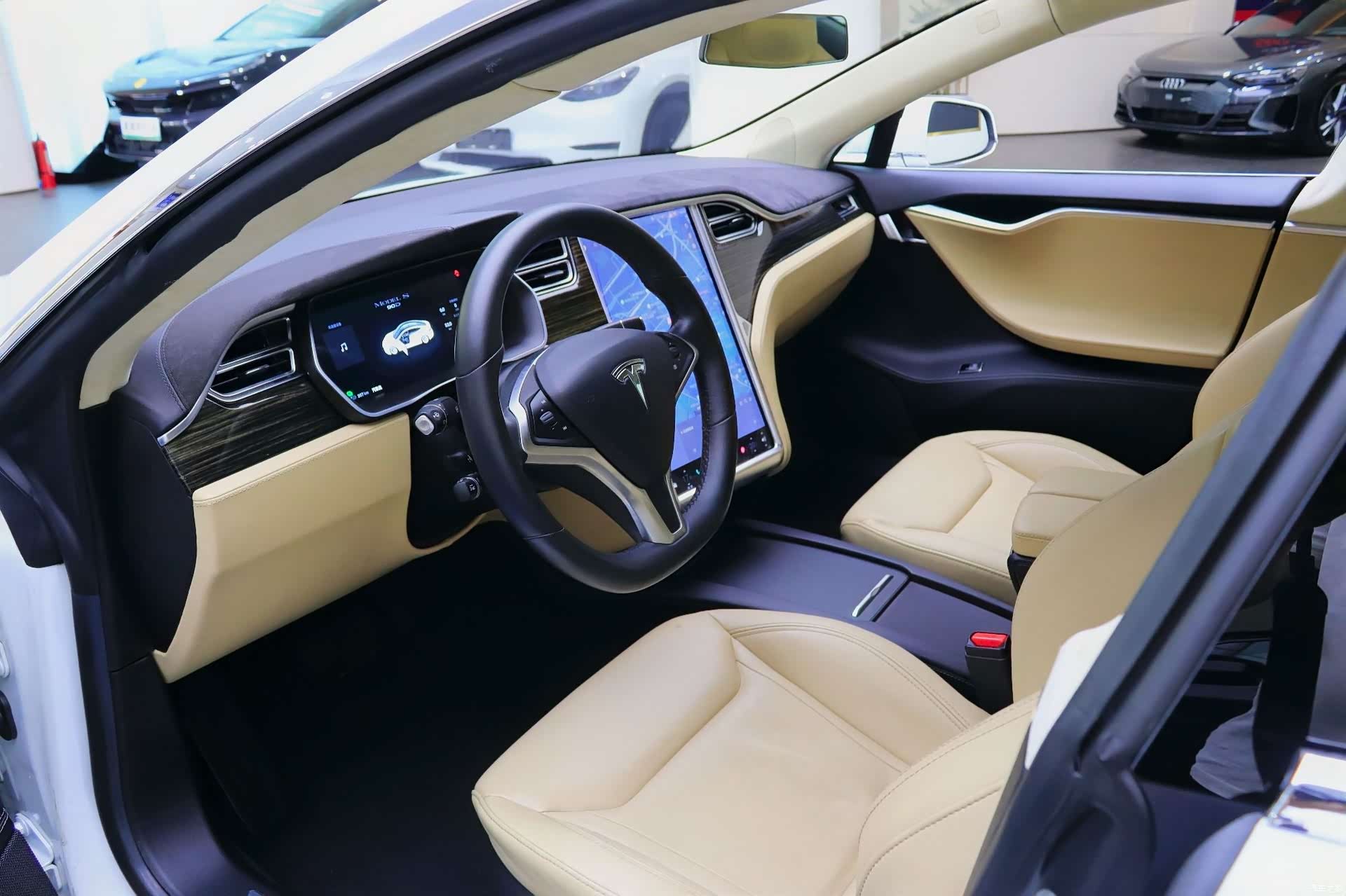Tesla Model S, 2016 все фото
