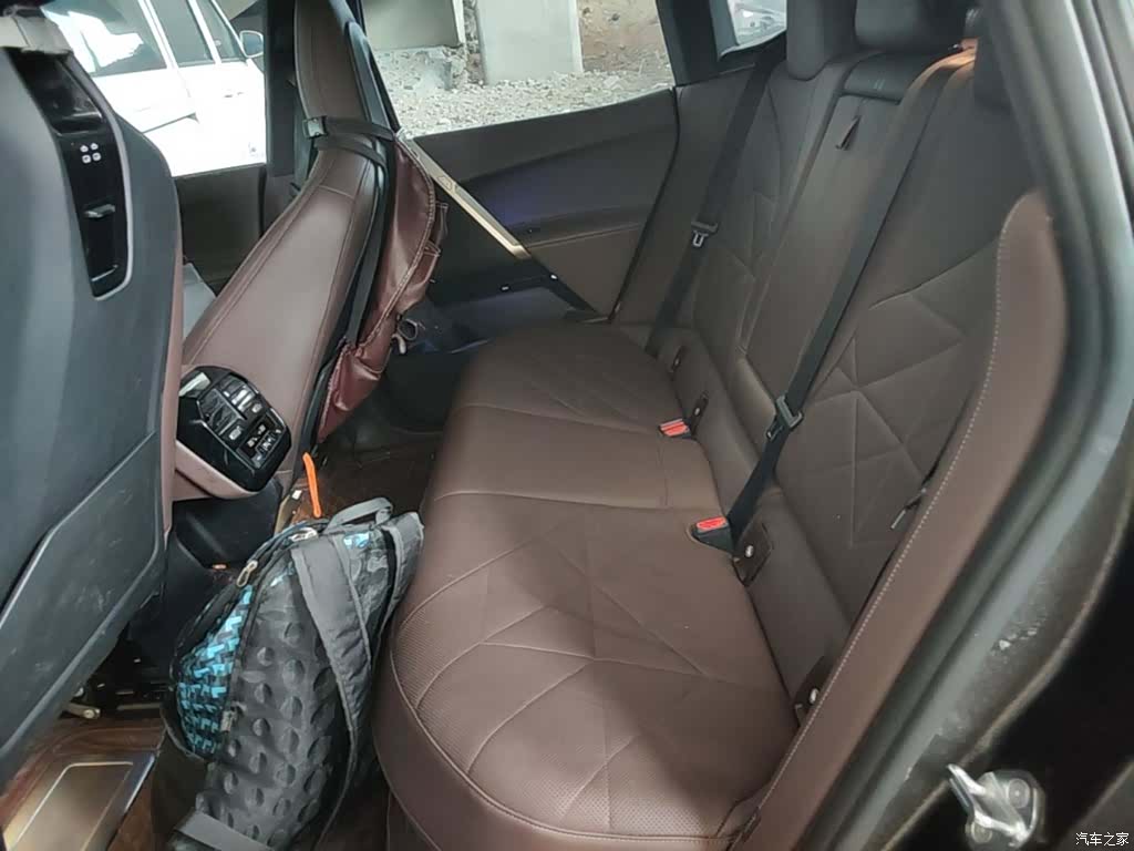 BMW iX, 2023 17
