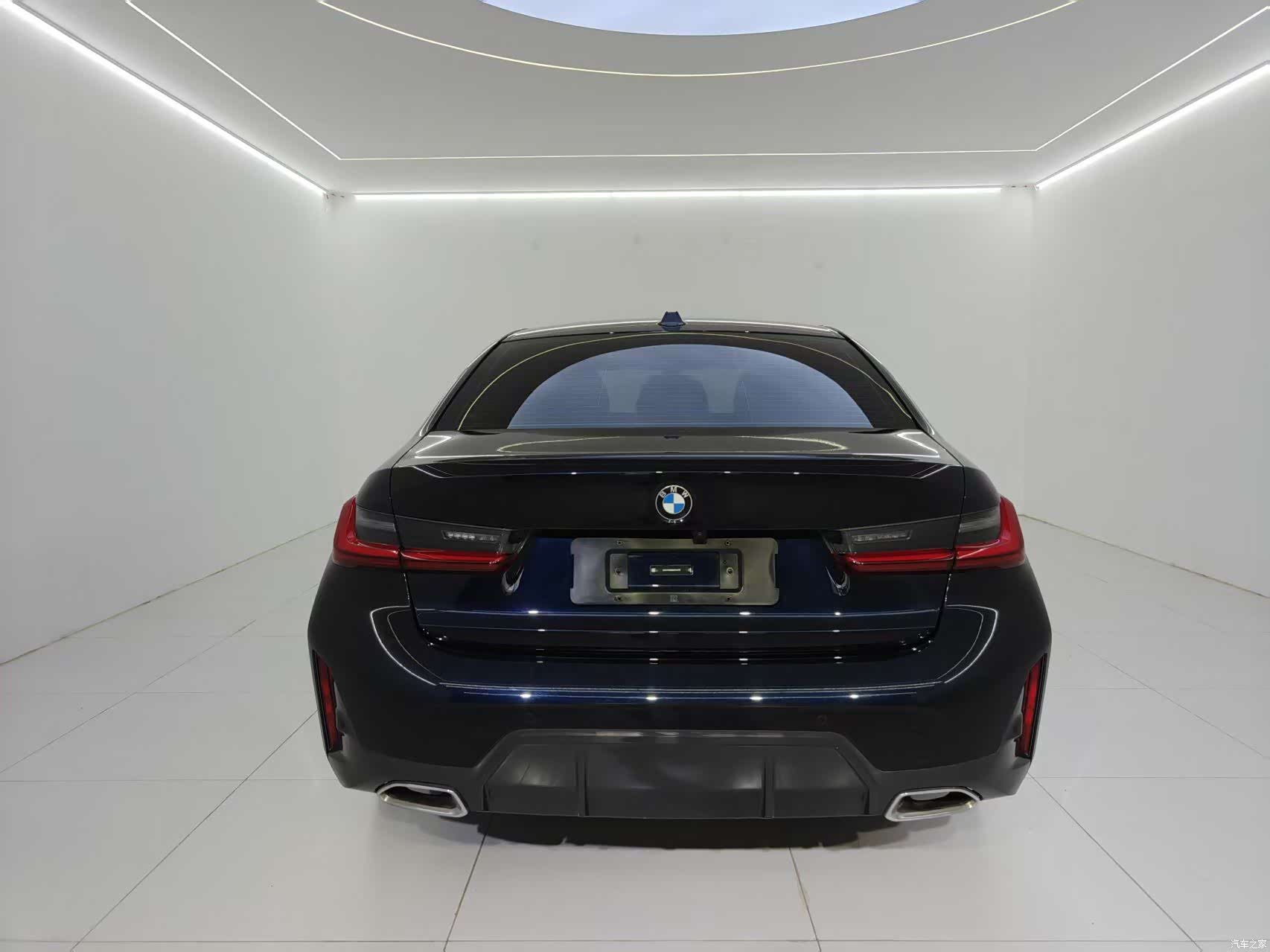 BMW 3 Series, 2023 все фото