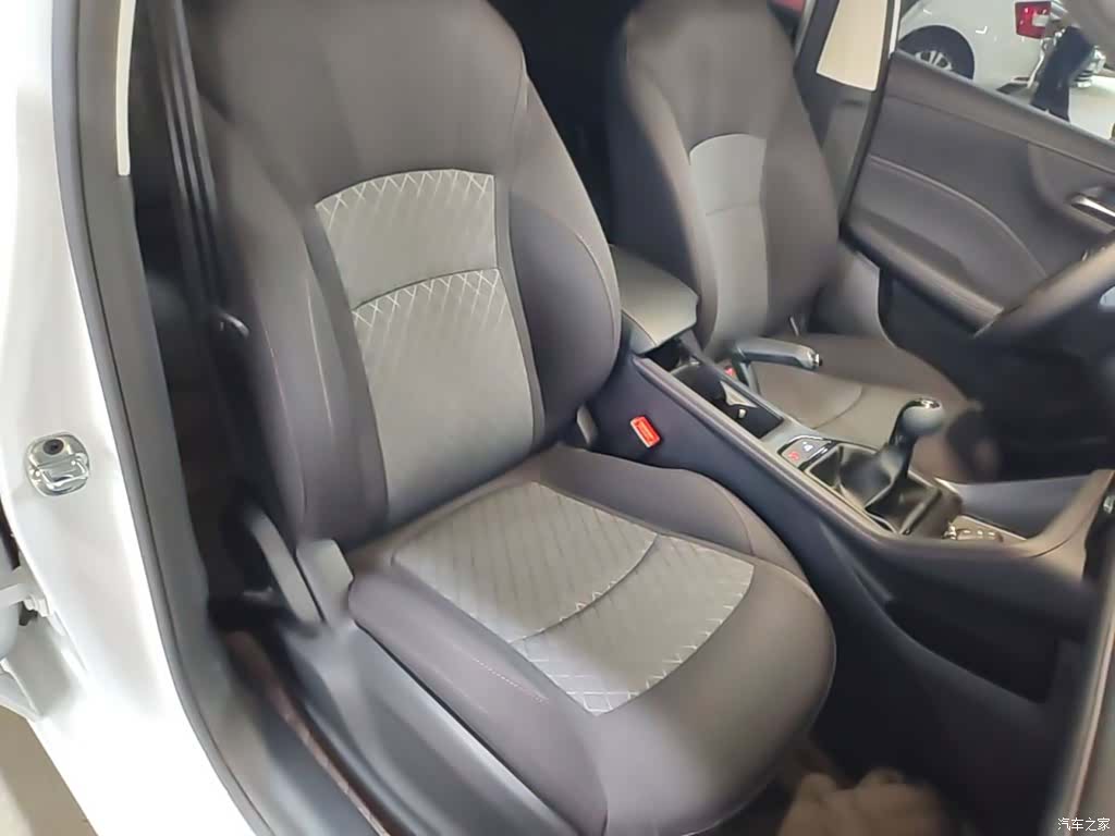 Roewe i5, 2025 25