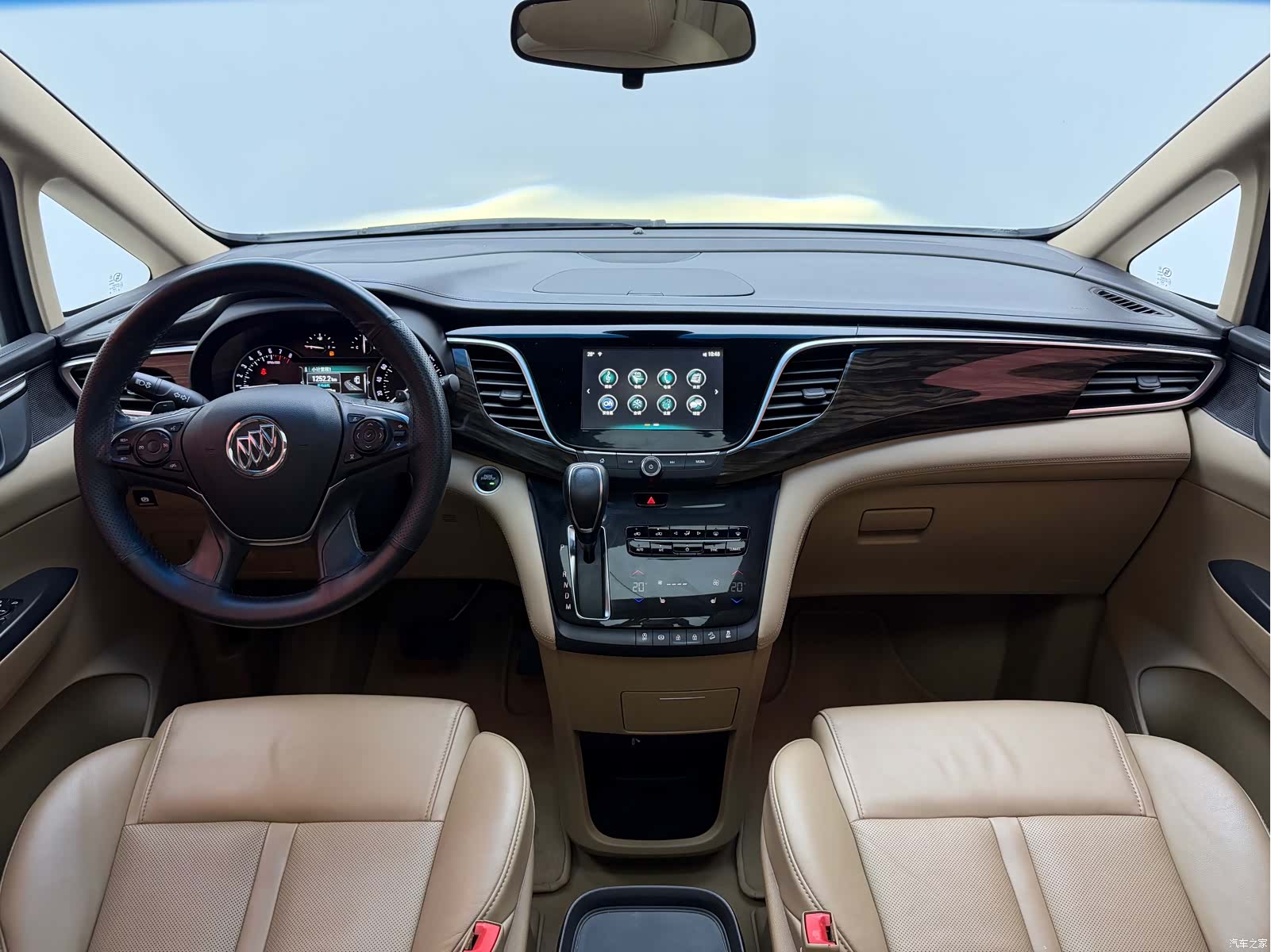 Buick GL8, 2018 11