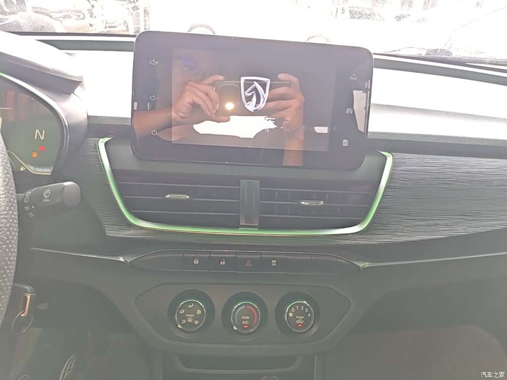 Wuling 360, 2018 13
