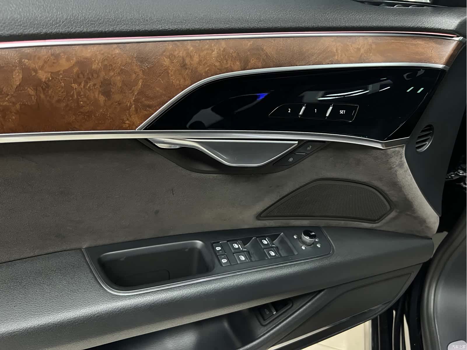 Audi A8L, 2019 9