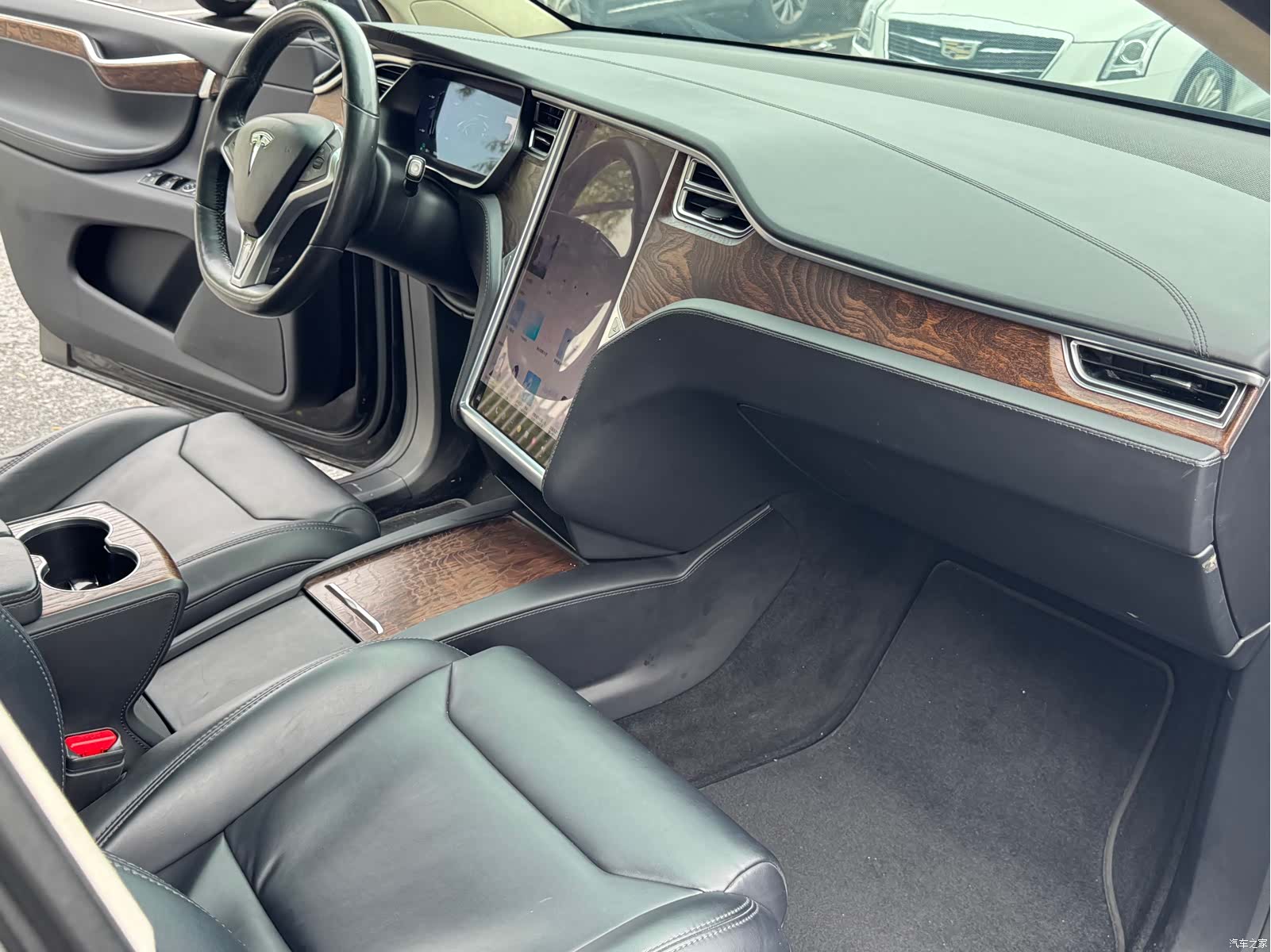 Tesla Model X, 2019 11