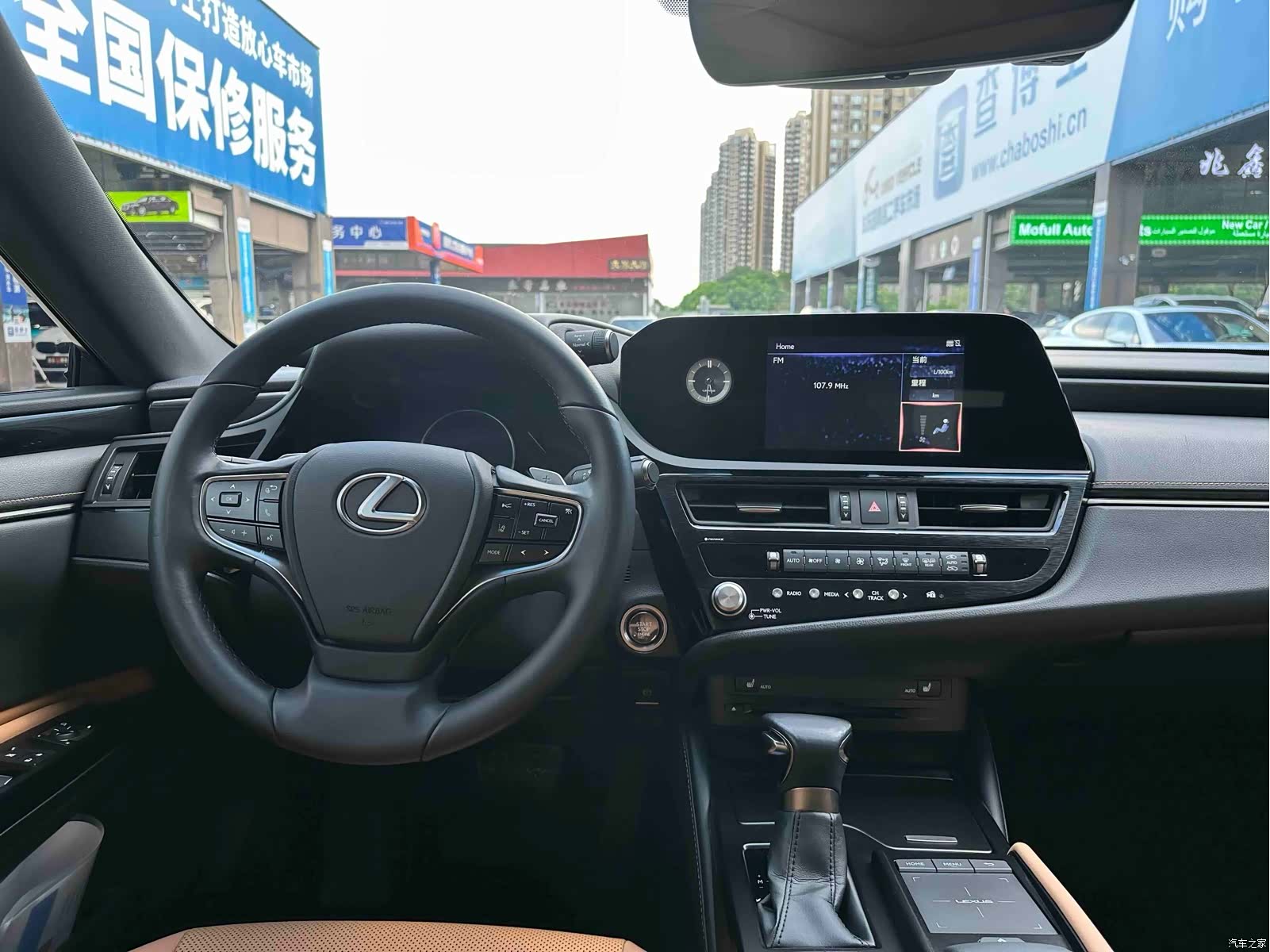Lexus ES, 2022 все фото