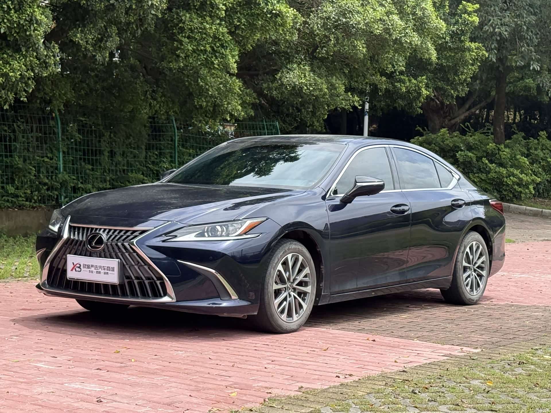 Lexus ES, 2022 1