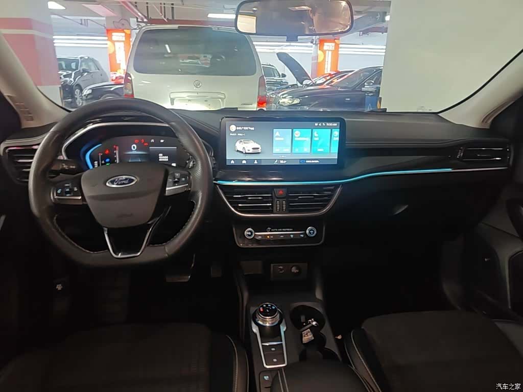 Ford Focus, 2021 10