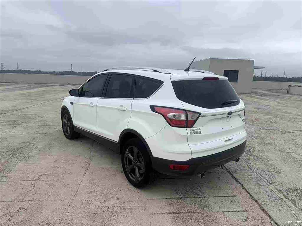 Ford Kuga, 2021 9