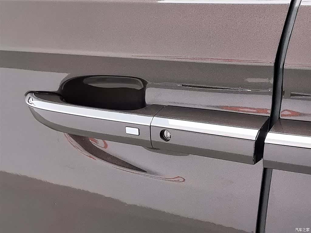Buick GL8, 2018 18