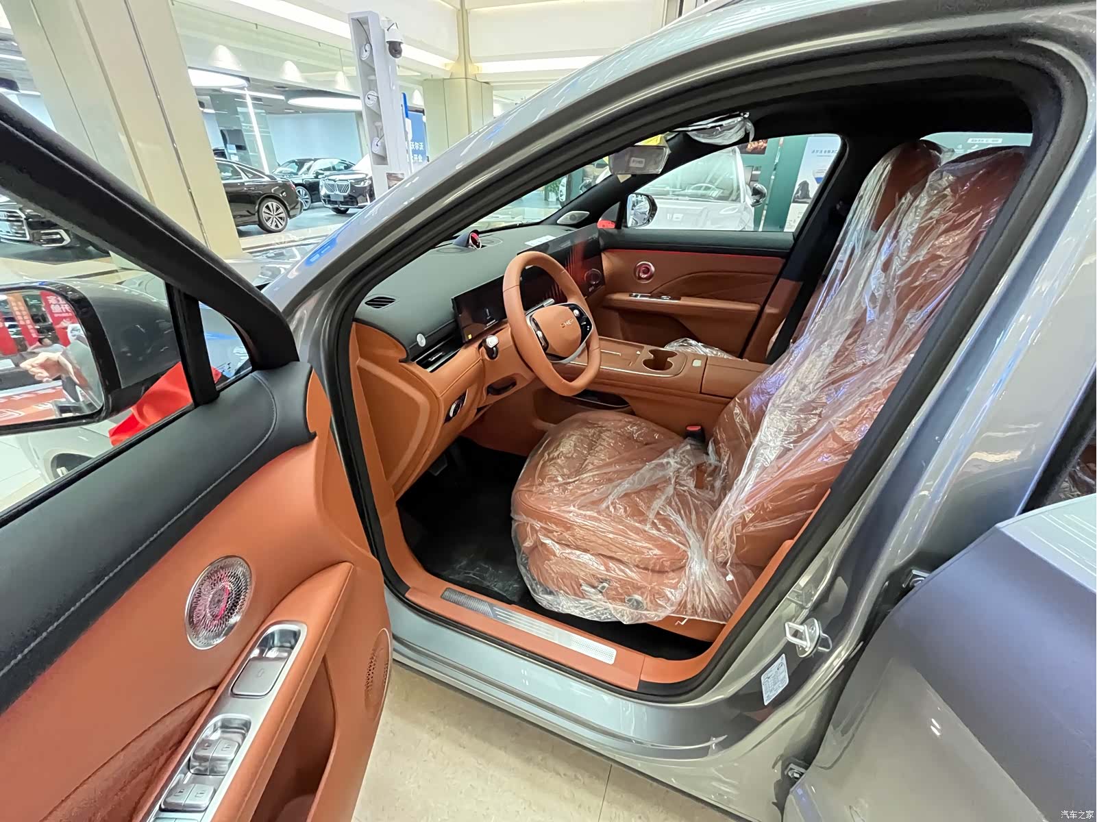 Chery Tiggo 9, 2026 7