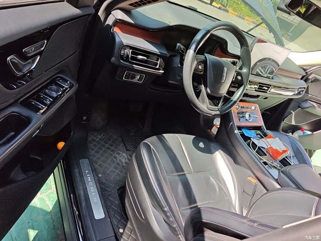 Lincoln Aviator, 2020 14