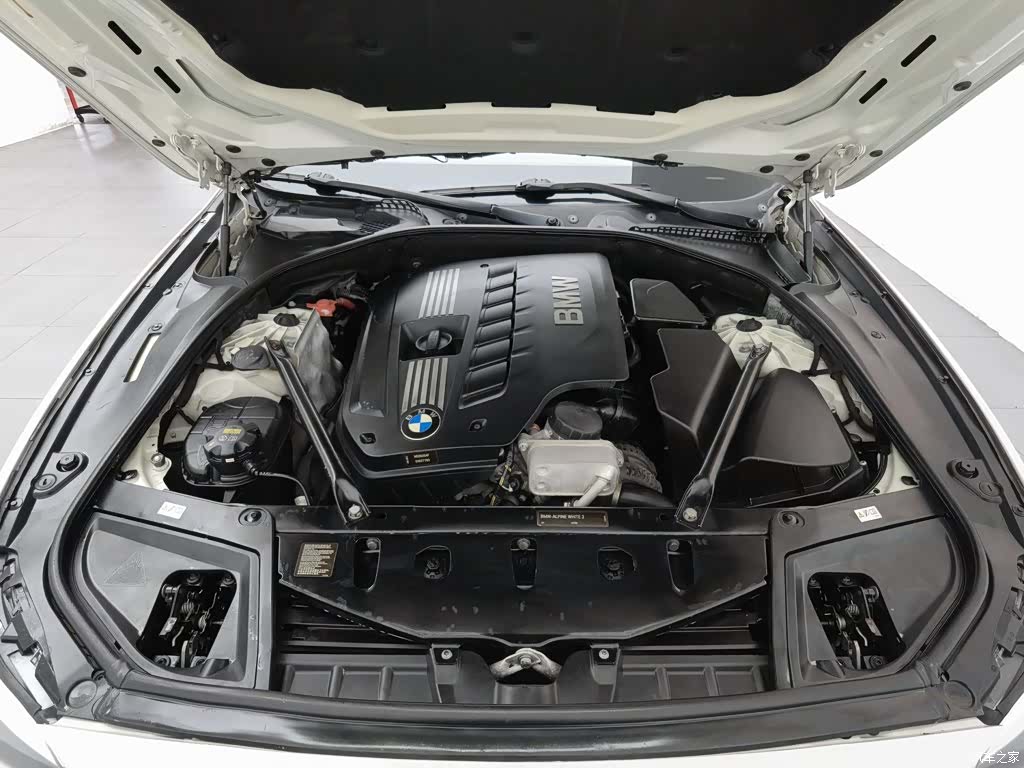 BMW 5 Series, 2011 6