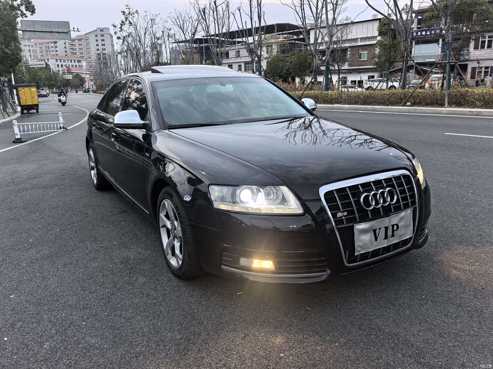 Audi A6L, 2011 3