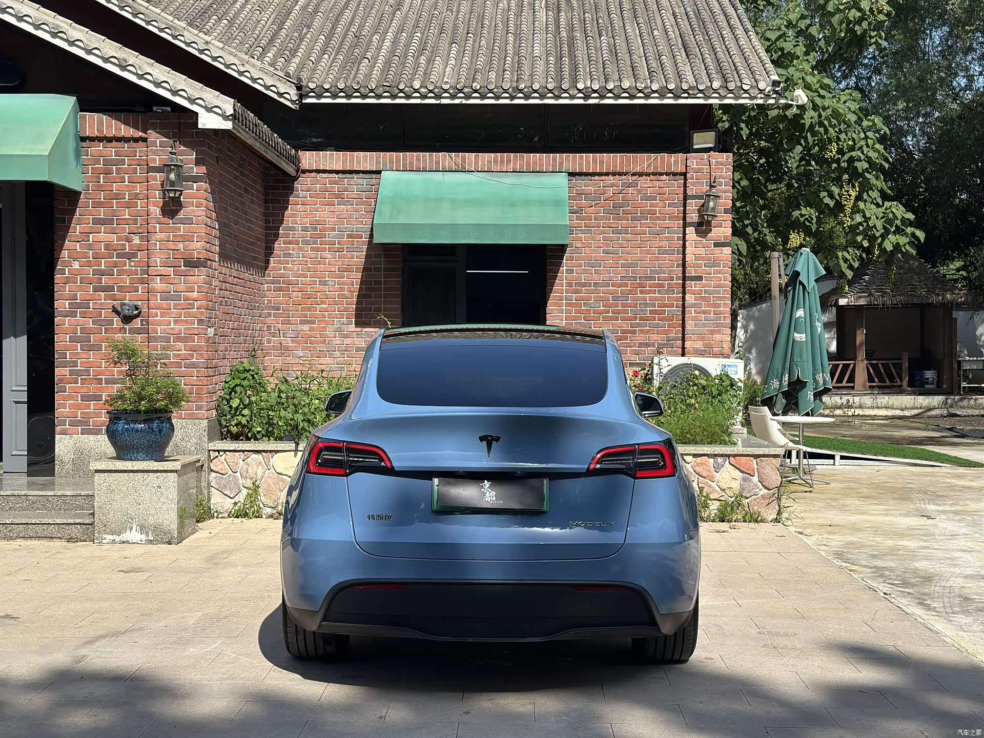 Tesla Model Y, 2023 все фото