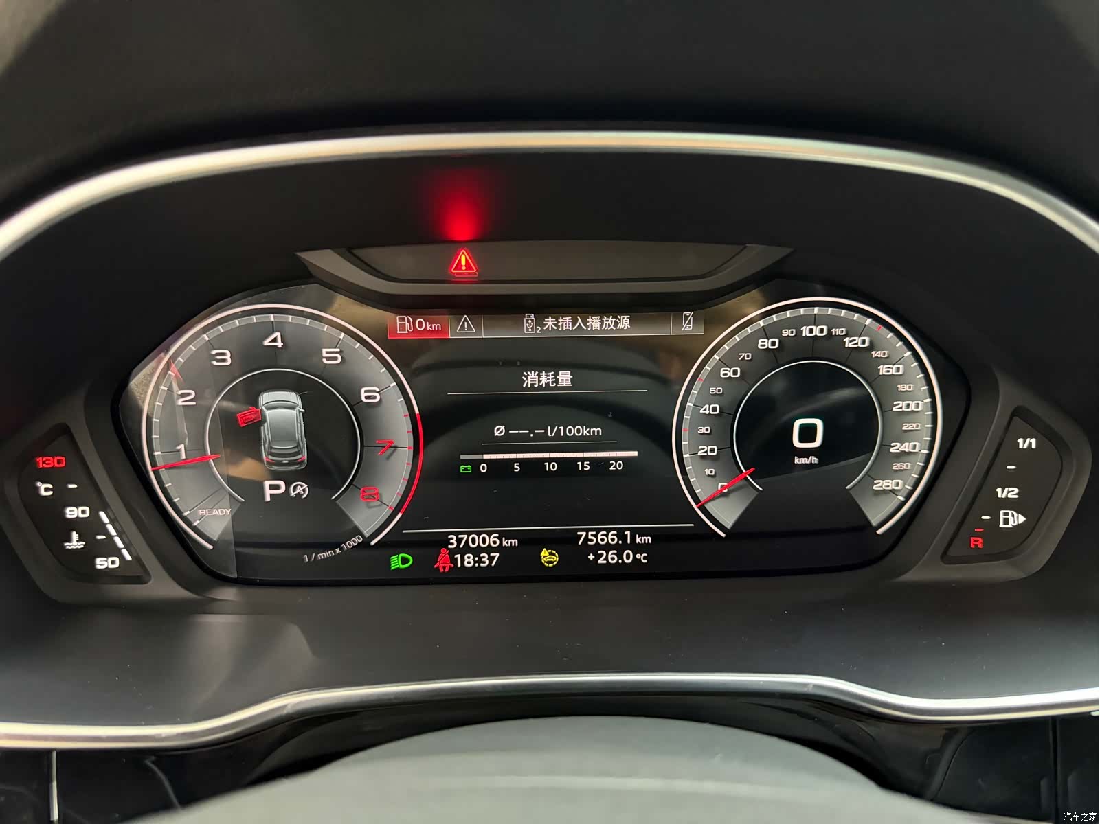 Audi Q3, 2022 11
