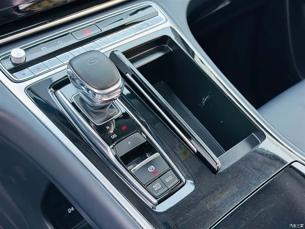 Trumpchi M8, 2022 19