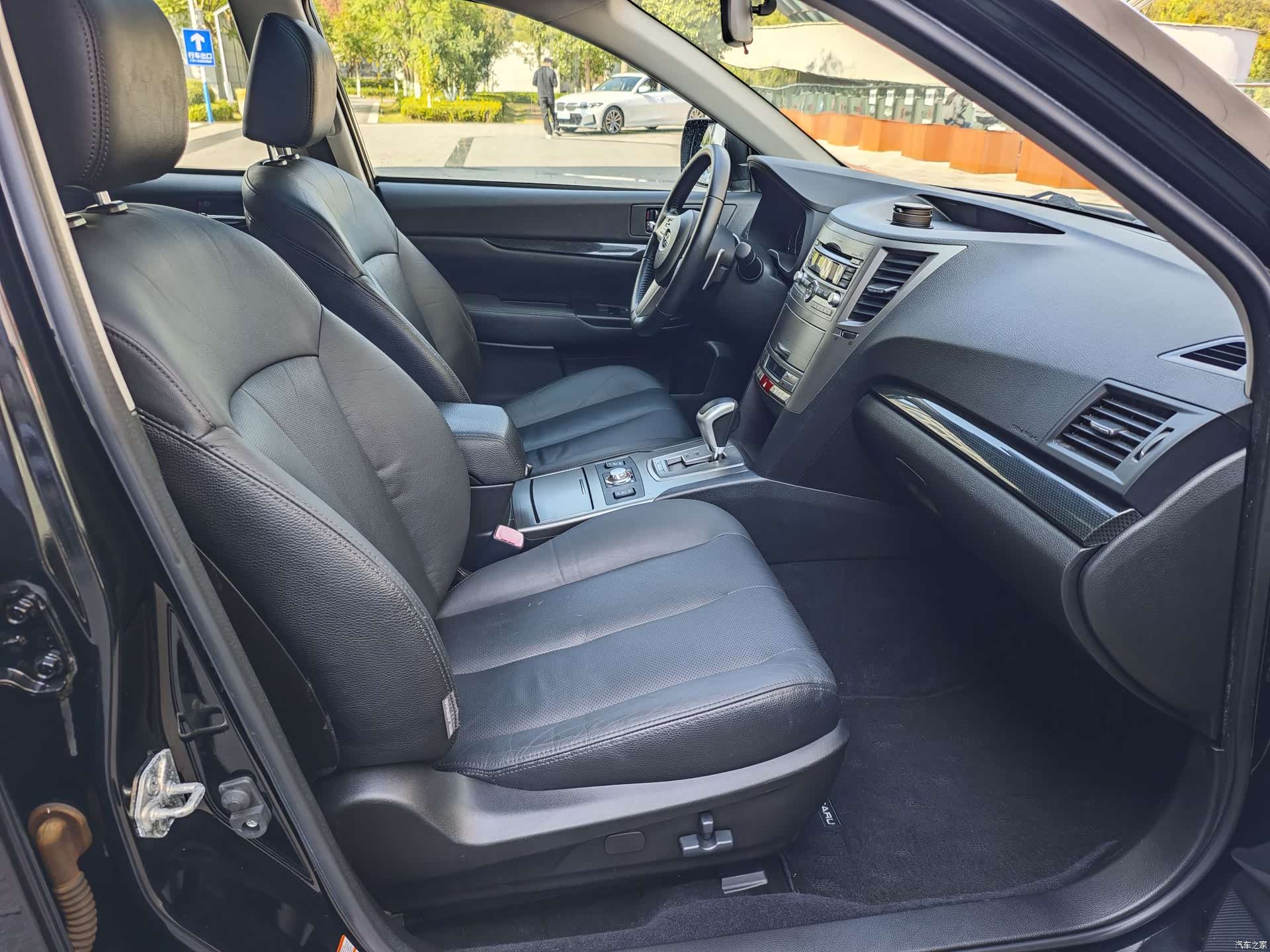Subaru Legacy, 2011 6