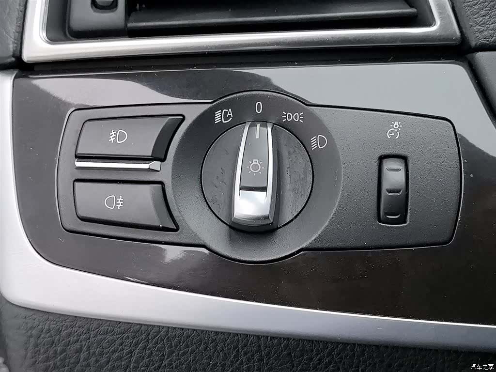 BMW 5 Series, 2013 21