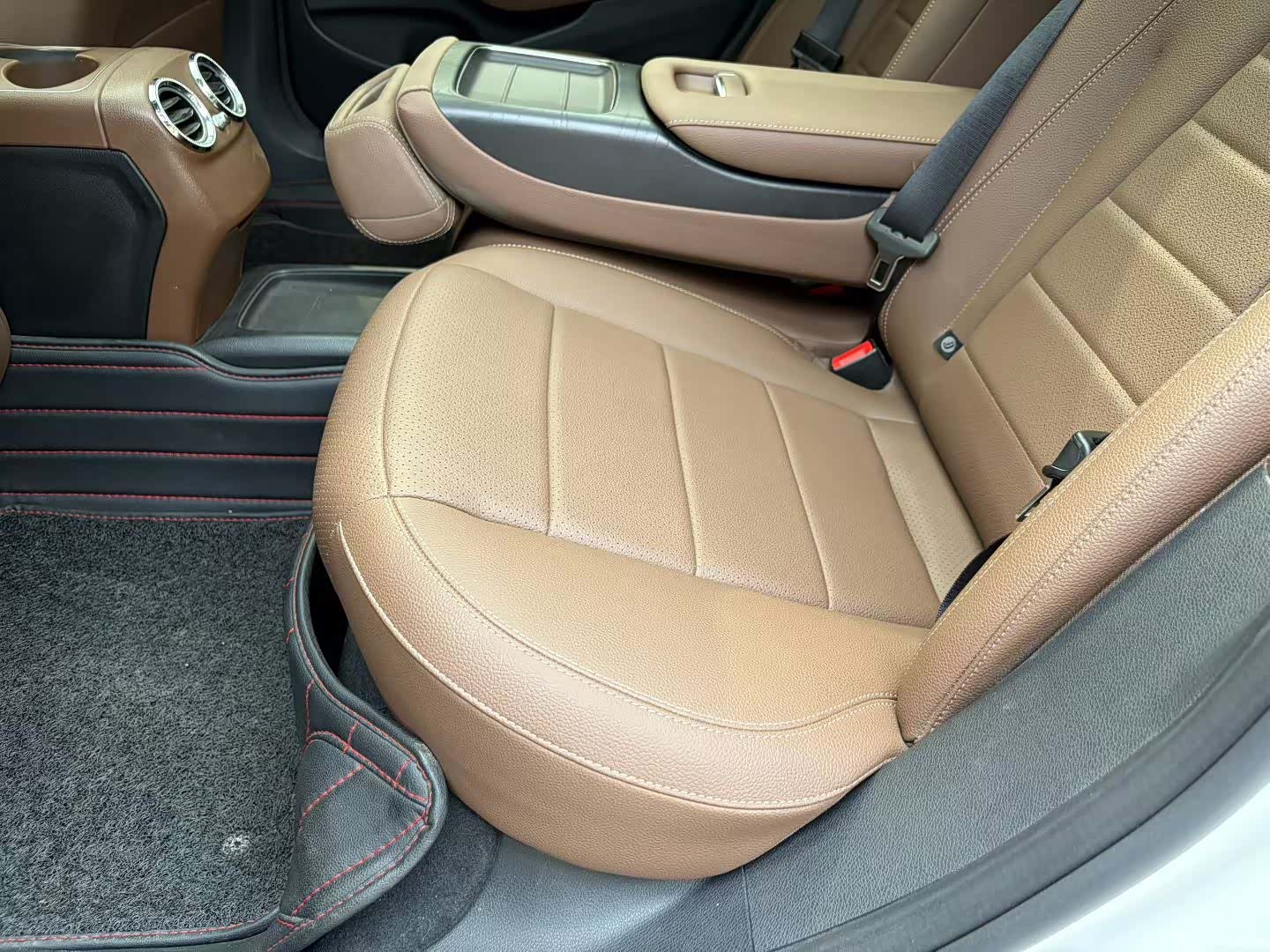 Mercedes-Benz E-Class, 2018 14