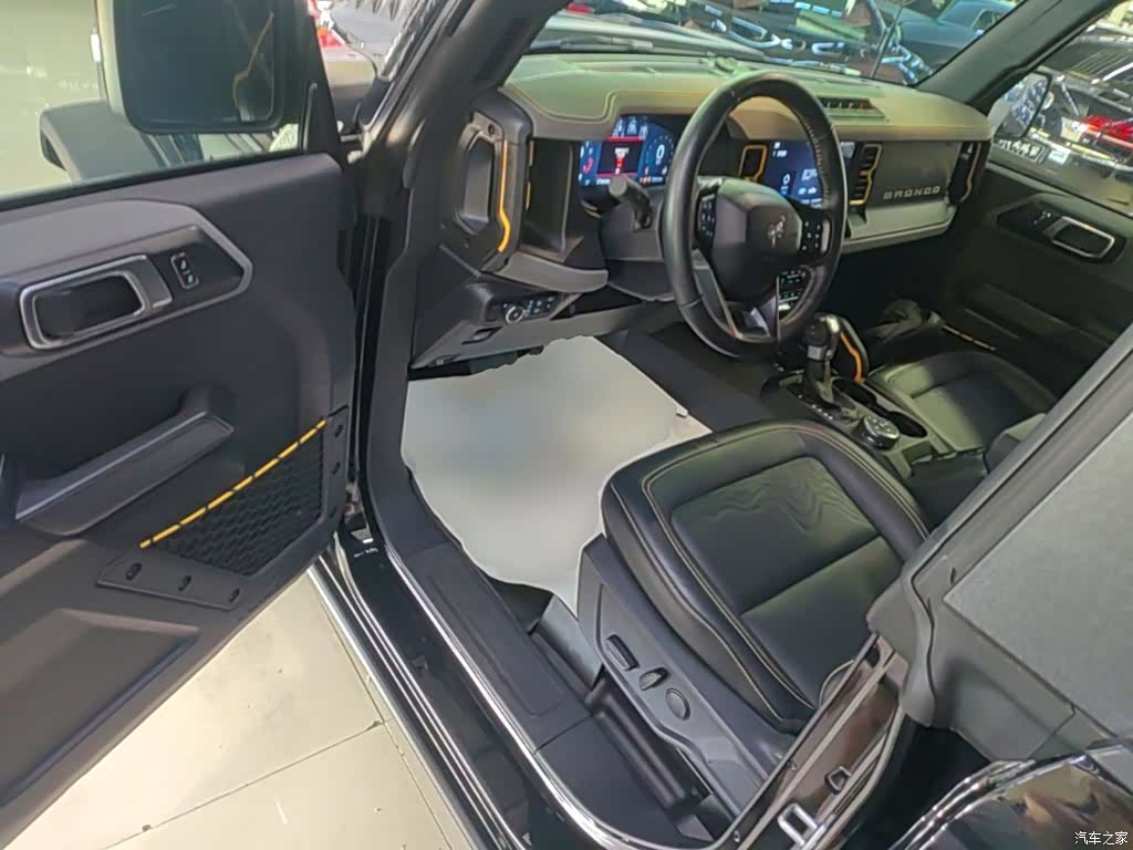 Ford Bronco, 2025 16