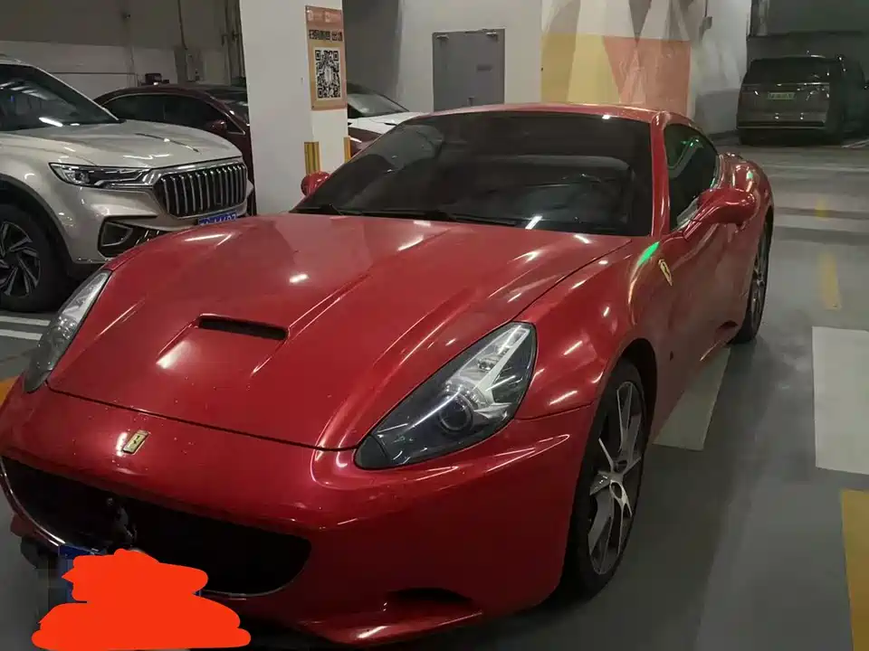 Ferrari California T