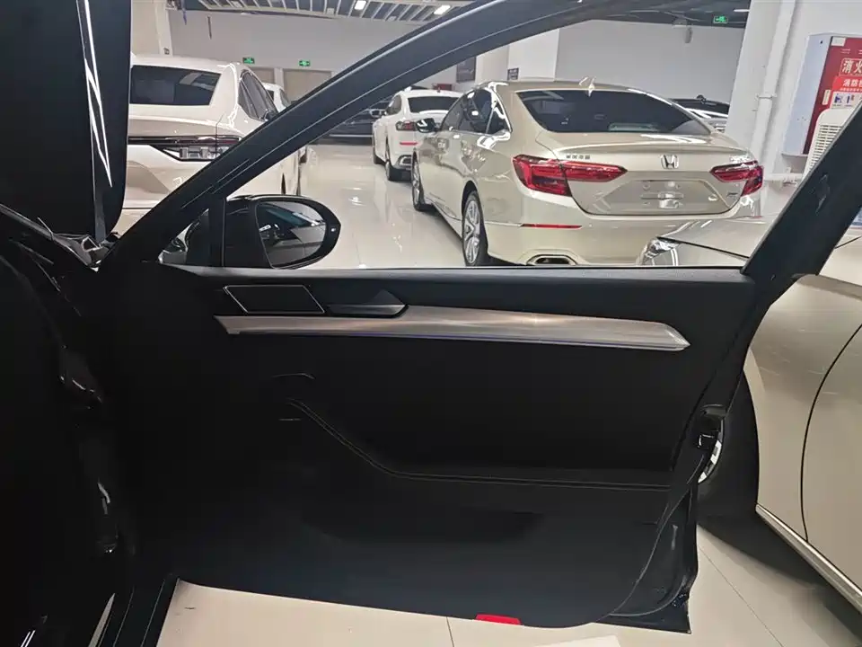 Volkswagen Magotan GTE